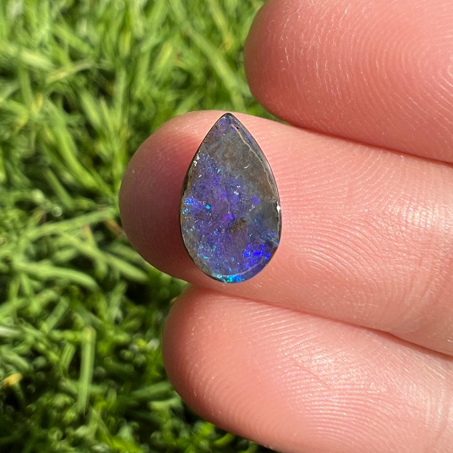 2.17 Ct small boulder opal