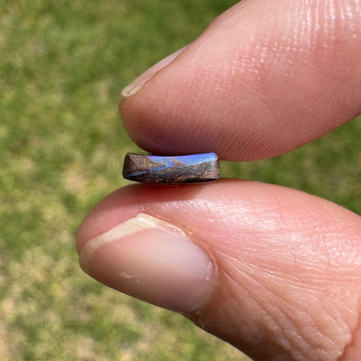 2.21 Ct small boulder opal