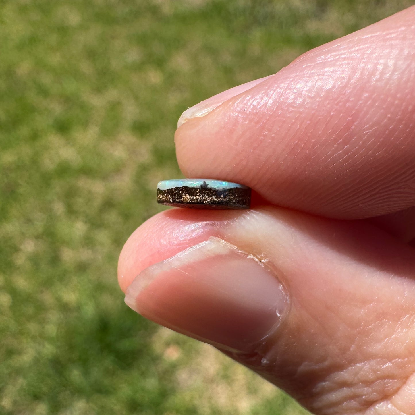 1.06 Ct small boulder opal