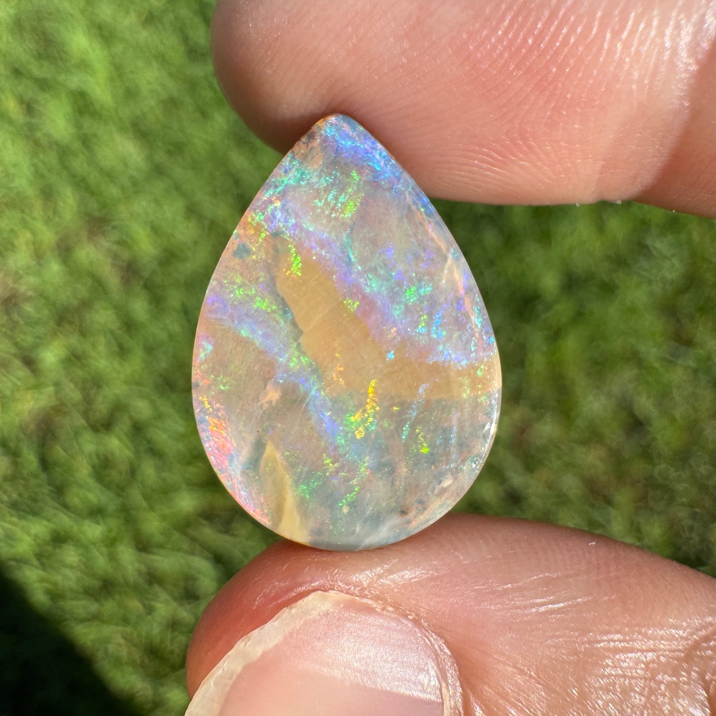 12.36 Ct large teardrop boulder opal