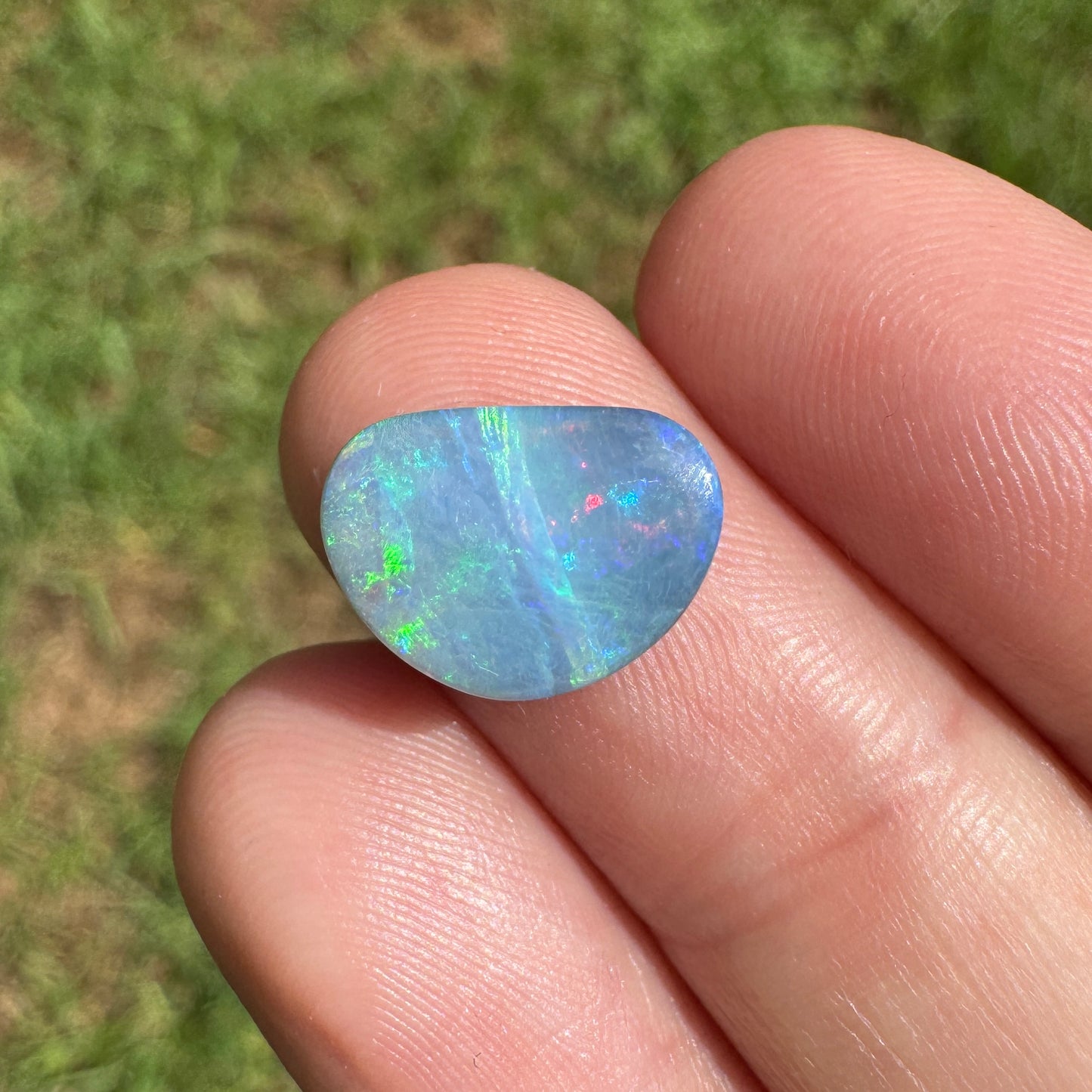 3.77 Ct green stripe boulder opal