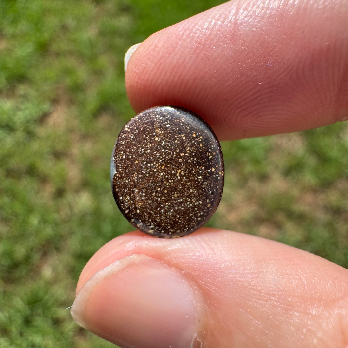 3.84 Ct oval boulder opal