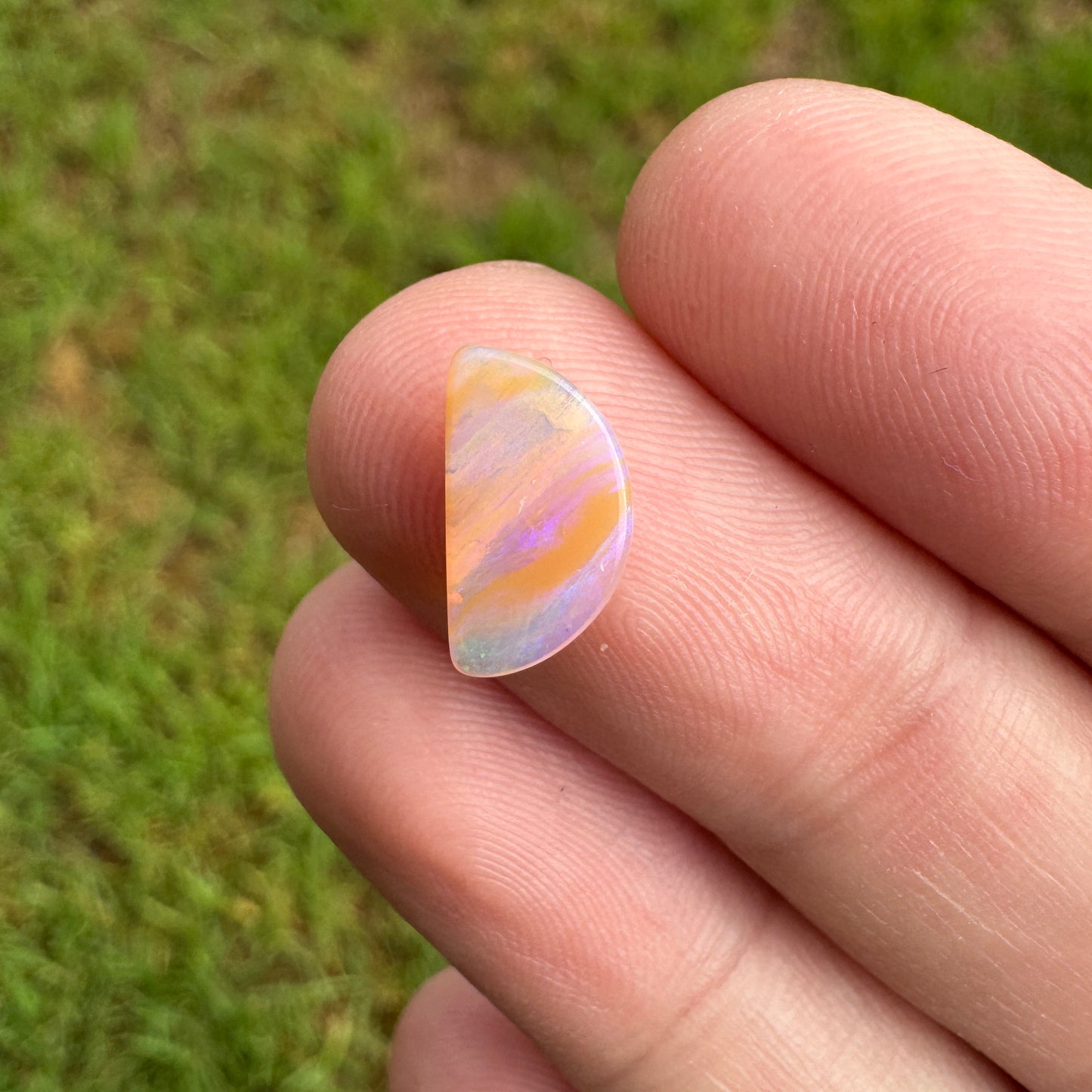 0.87 Ct small wood replacement opal