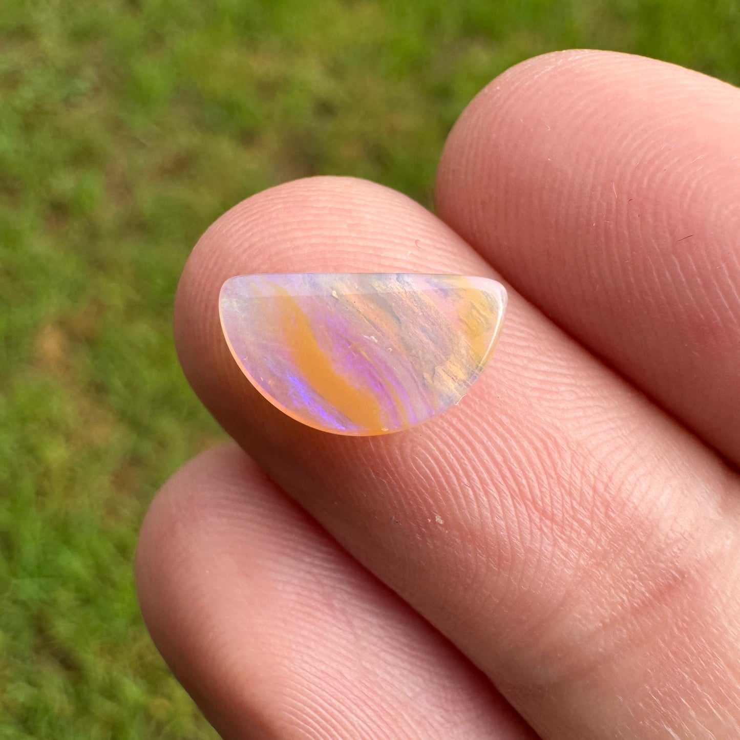 0.87 Ct small wood replacement opal