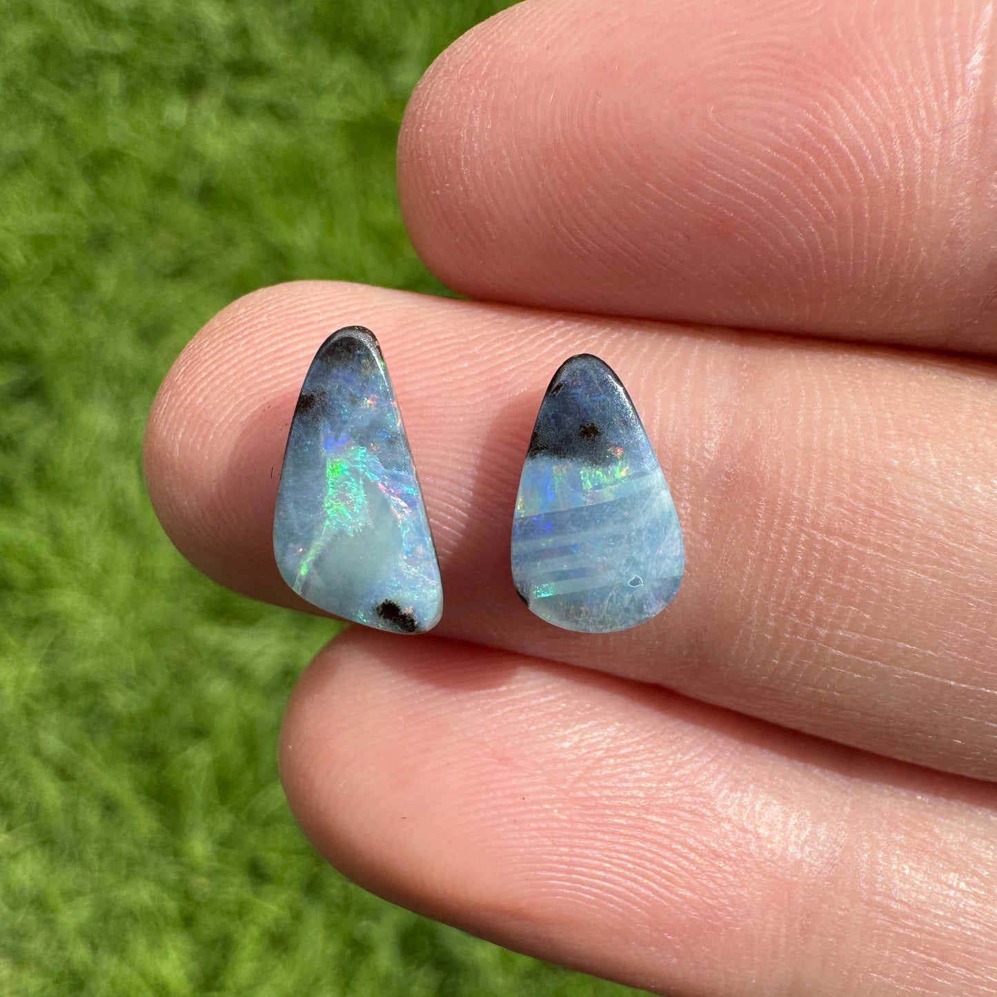 2.72 Ct two piece boulder opal set