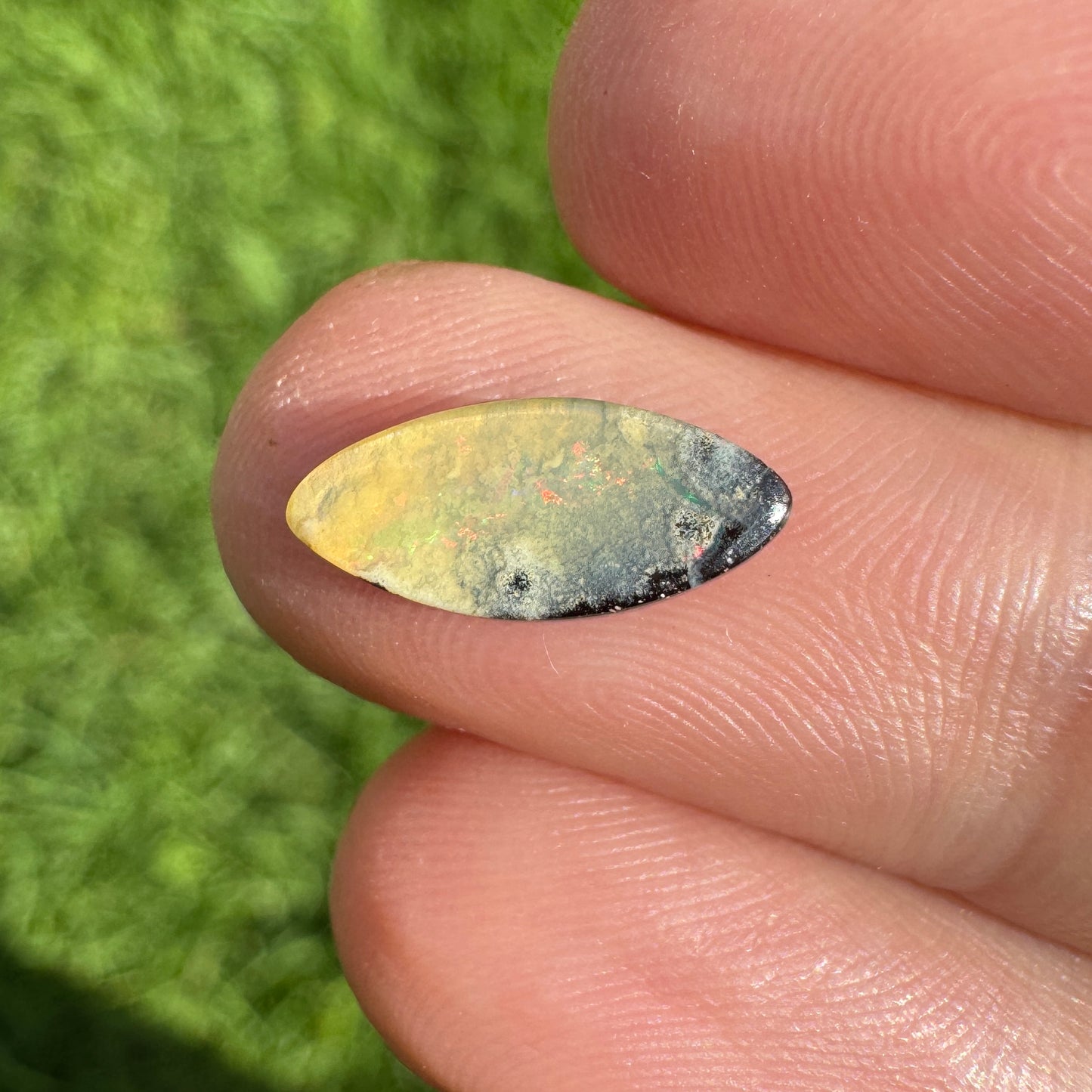 1.49 Ct small boulder opal