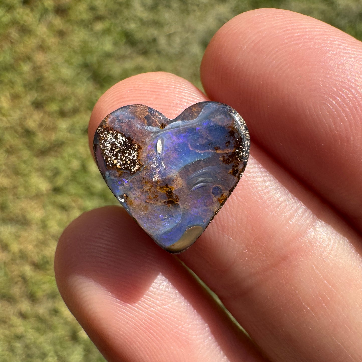 4.18 Ct heart boulder opal