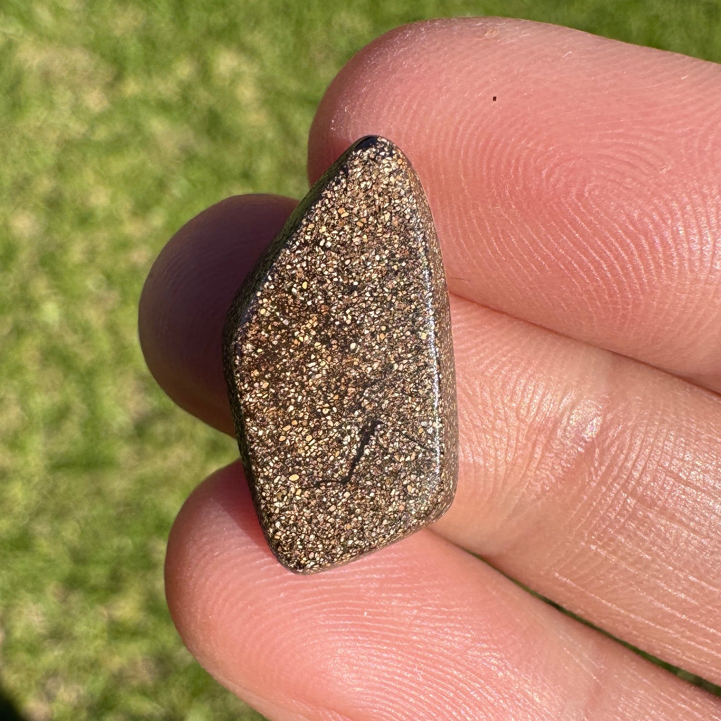 7.70 Ct matrix boulder opal