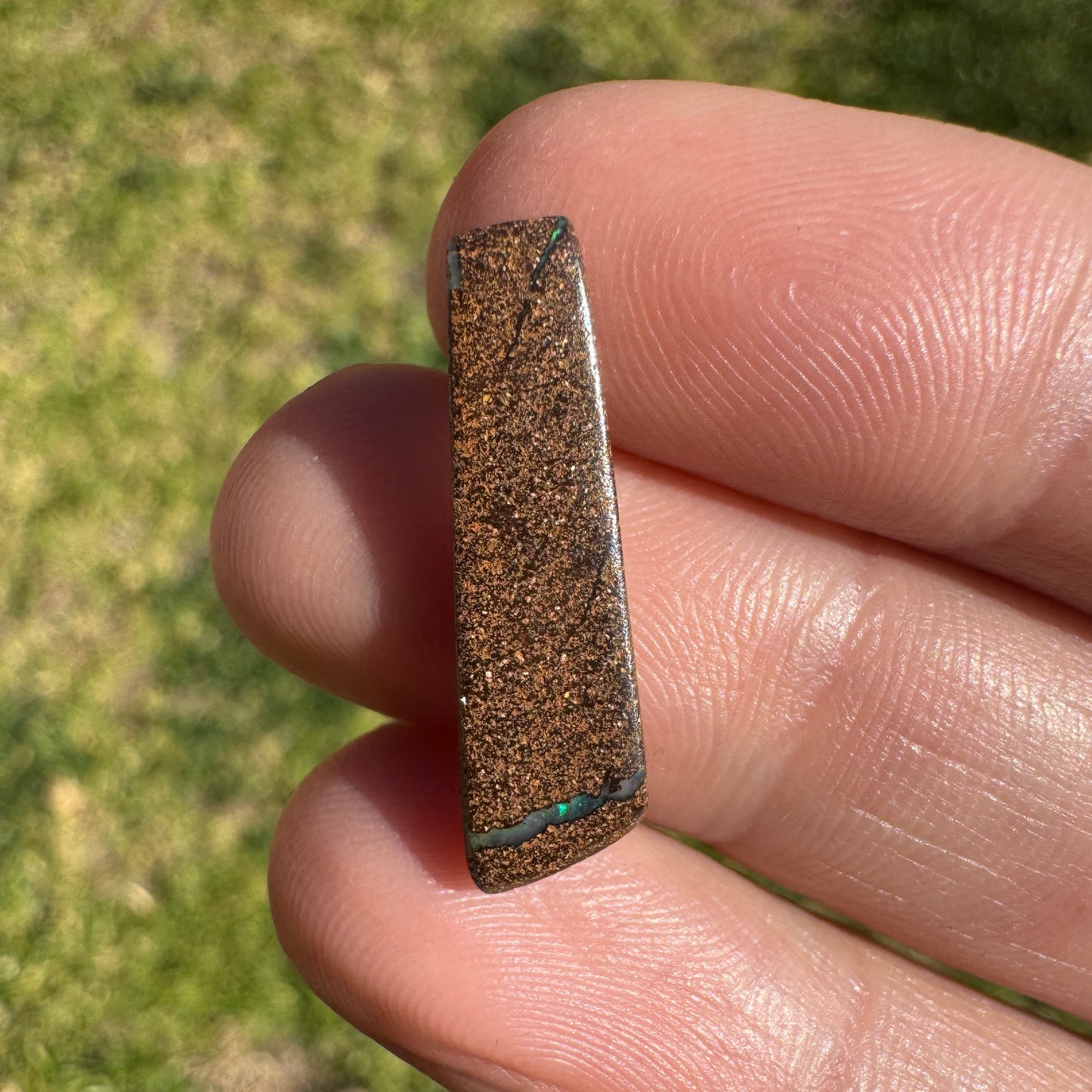4.08 Ct narrow boulder opal