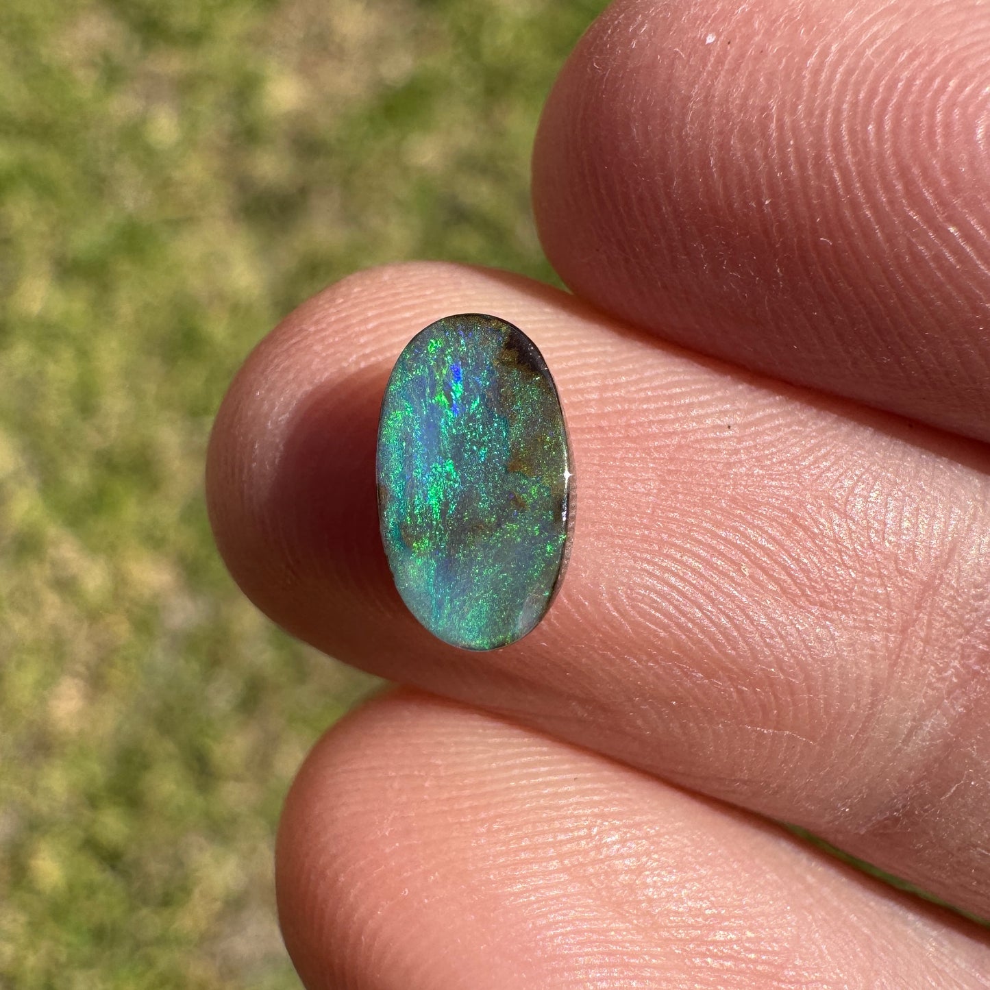 1.32 Ct extra small boulder opal
