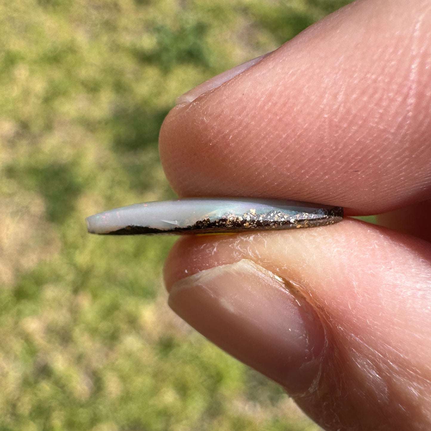 1.83 Ct kite boulder opal