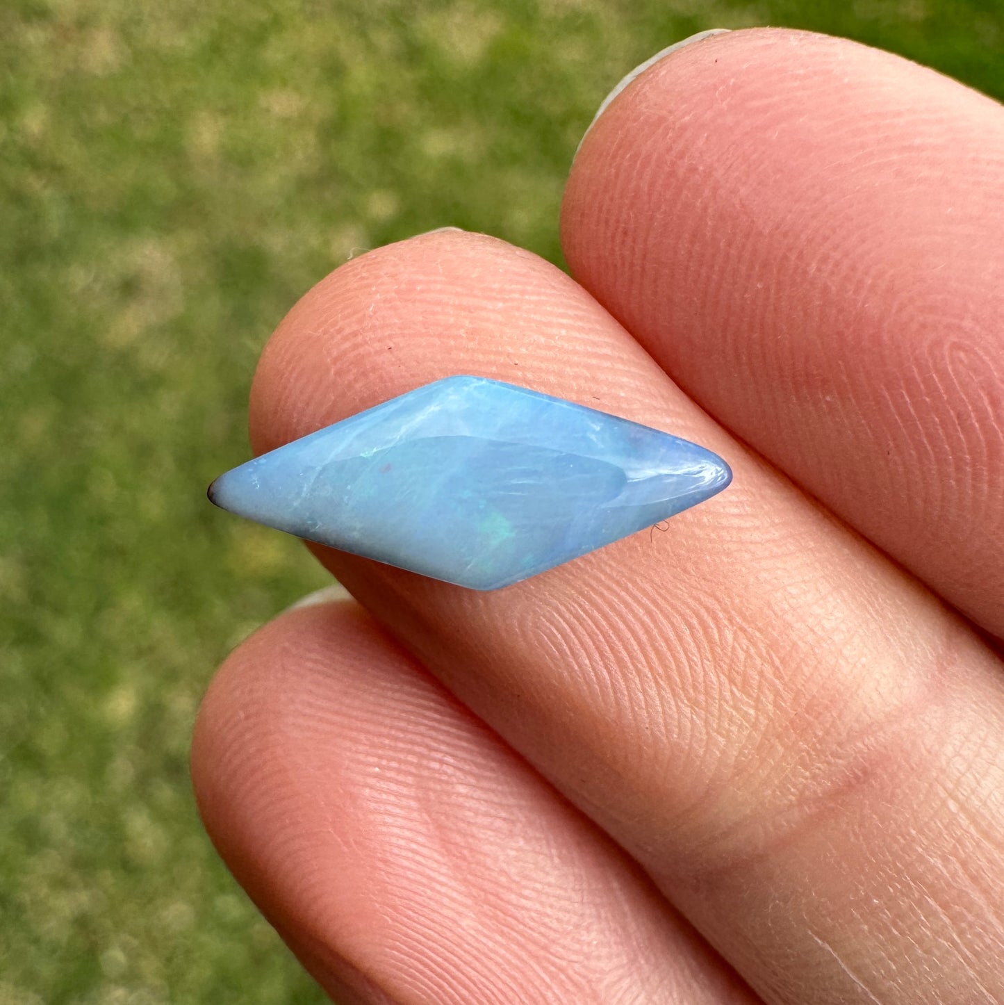 2.33 Ct small boulder opal