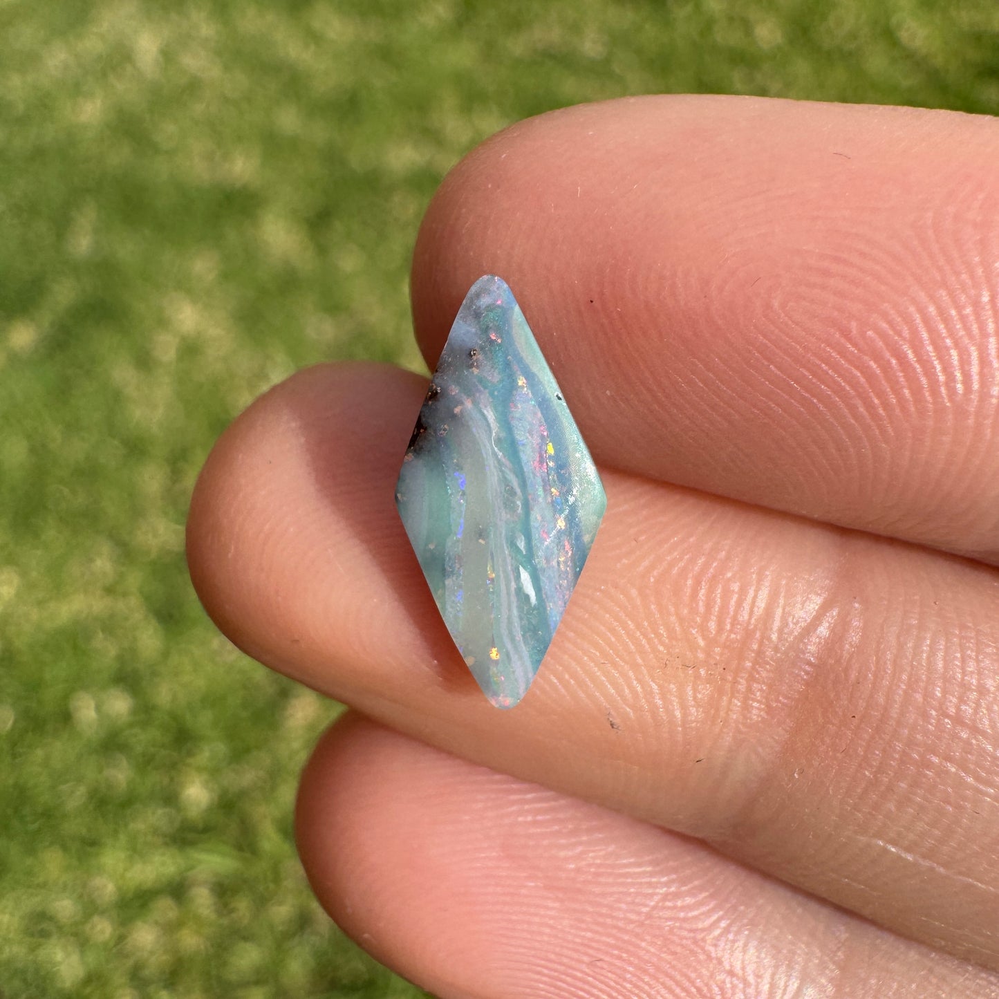 1.72 Ct small boulder opal