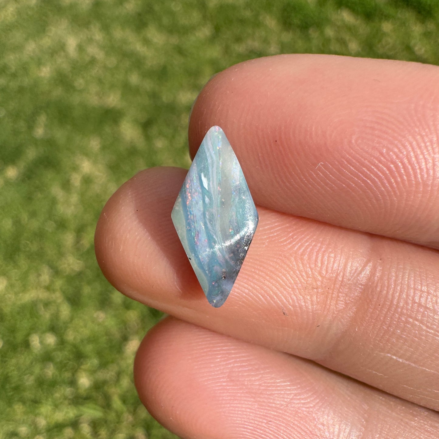 1.72 Ct small boulder opal