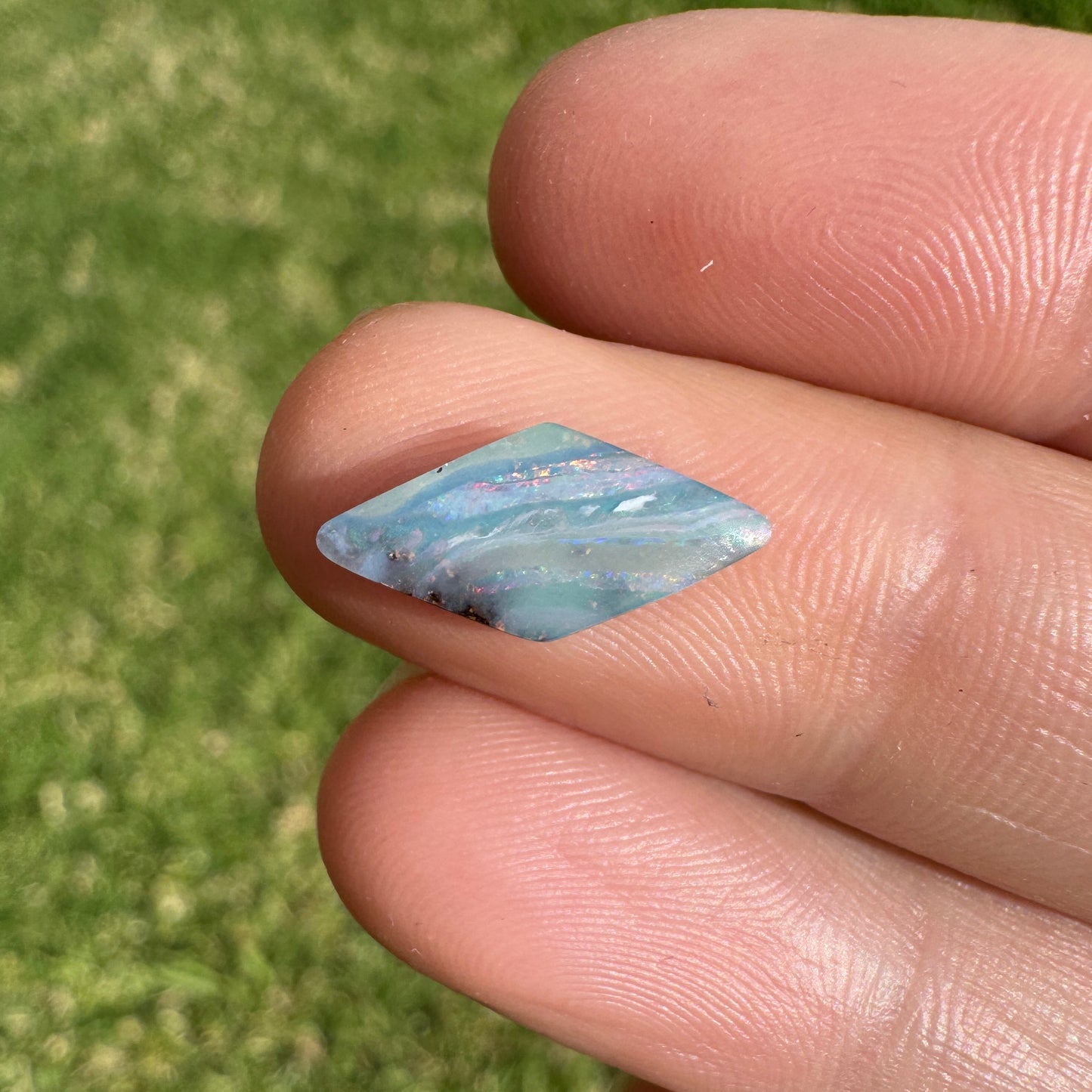1.72 Ct small boulder opal