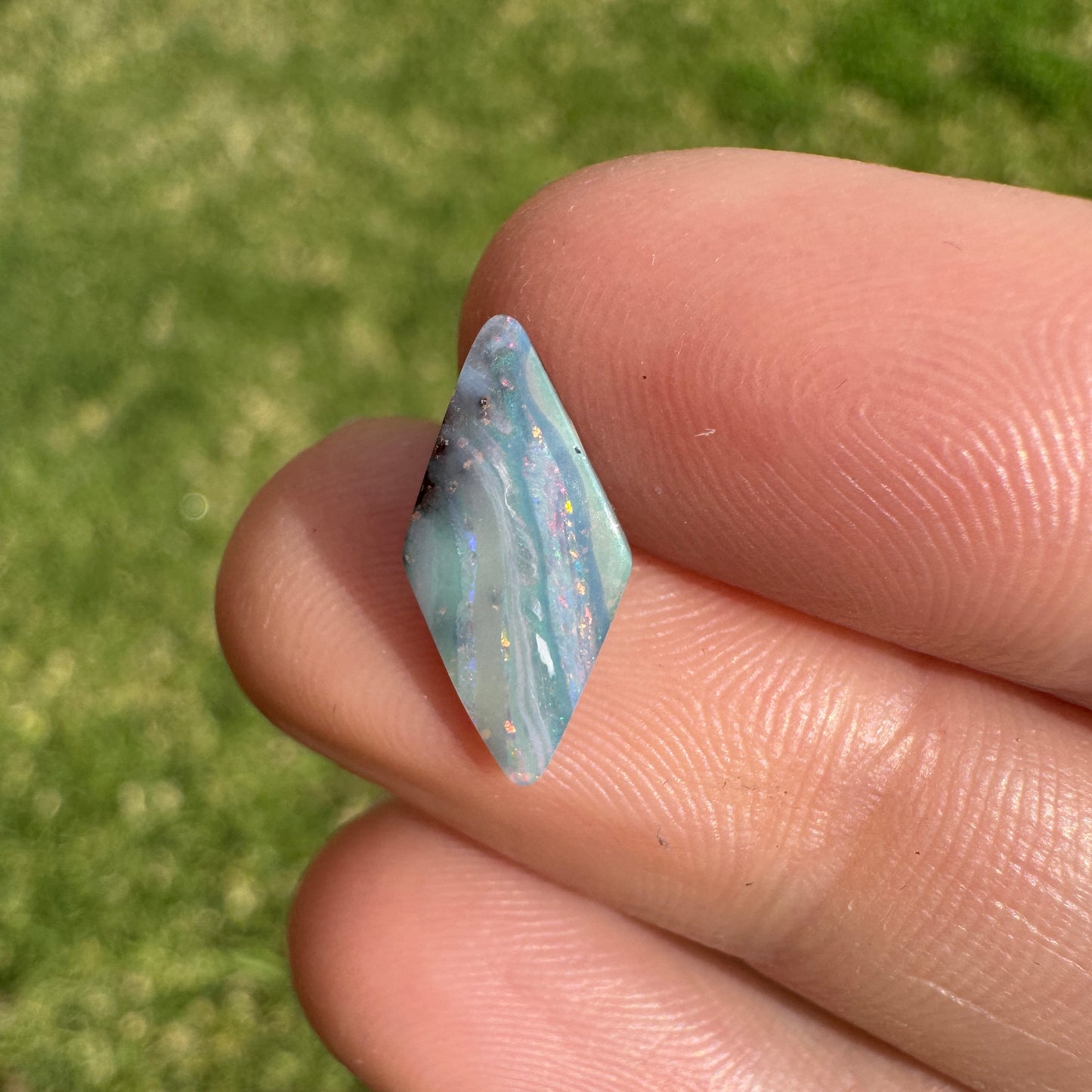 1.72 Ct small boulder opal
