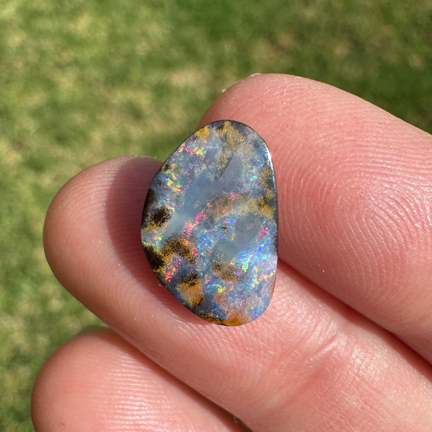 4.30 Ct small boulder opal