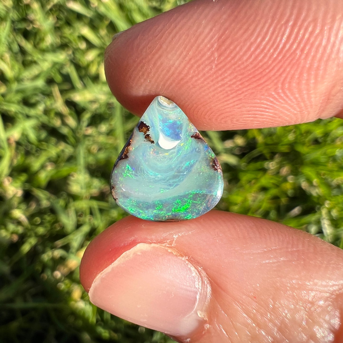 3.46 Ct small boulder opal