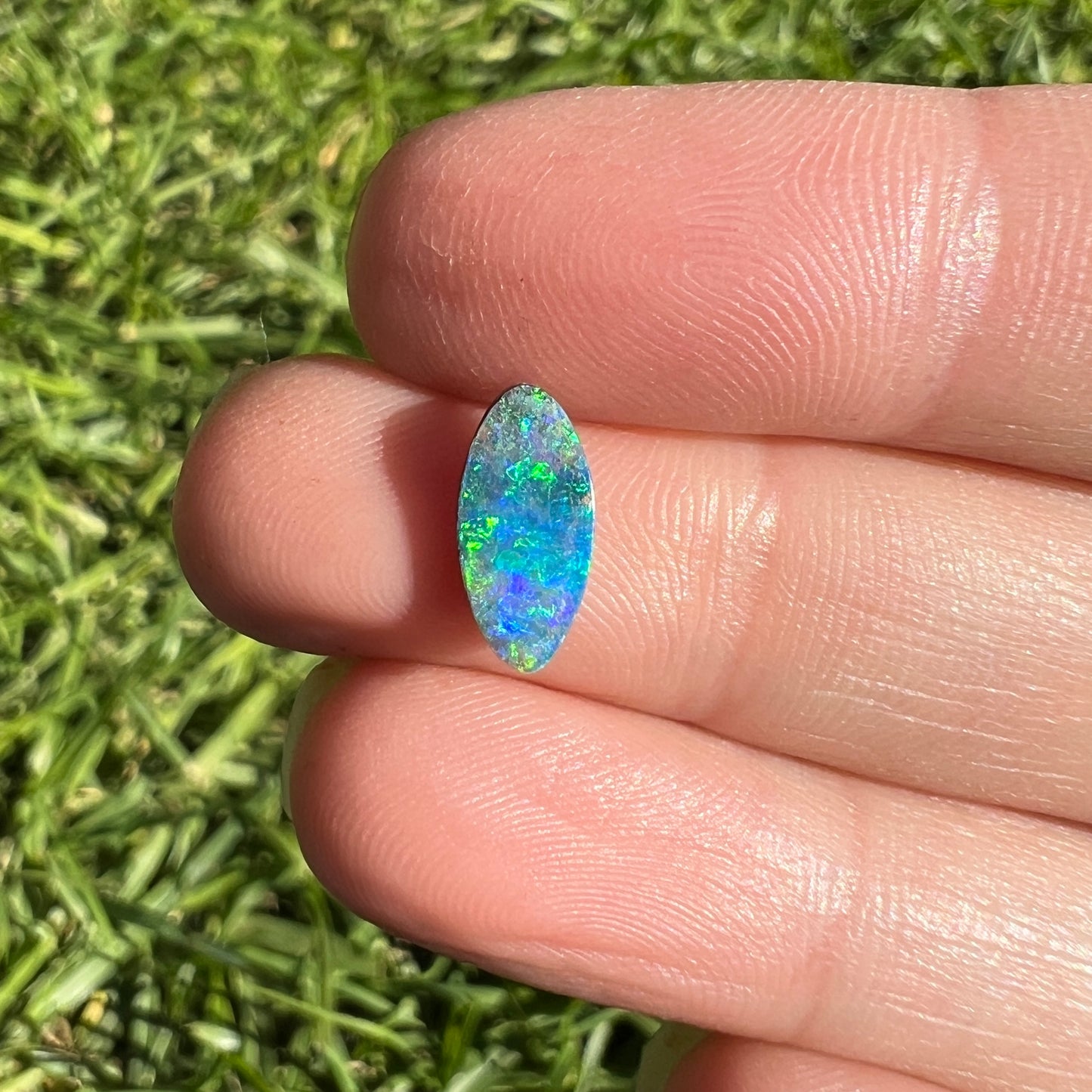 1.16 Ct bright green boulder opal