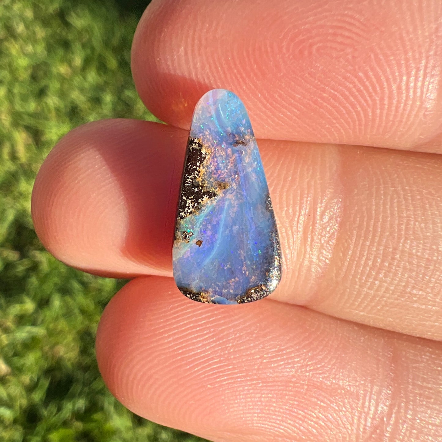 2.98 Ct small boulder opal