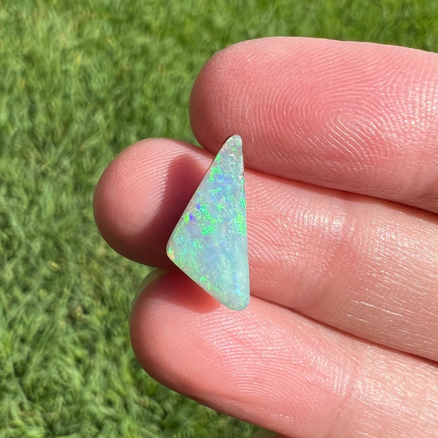 2.46 Ct small boulder opal