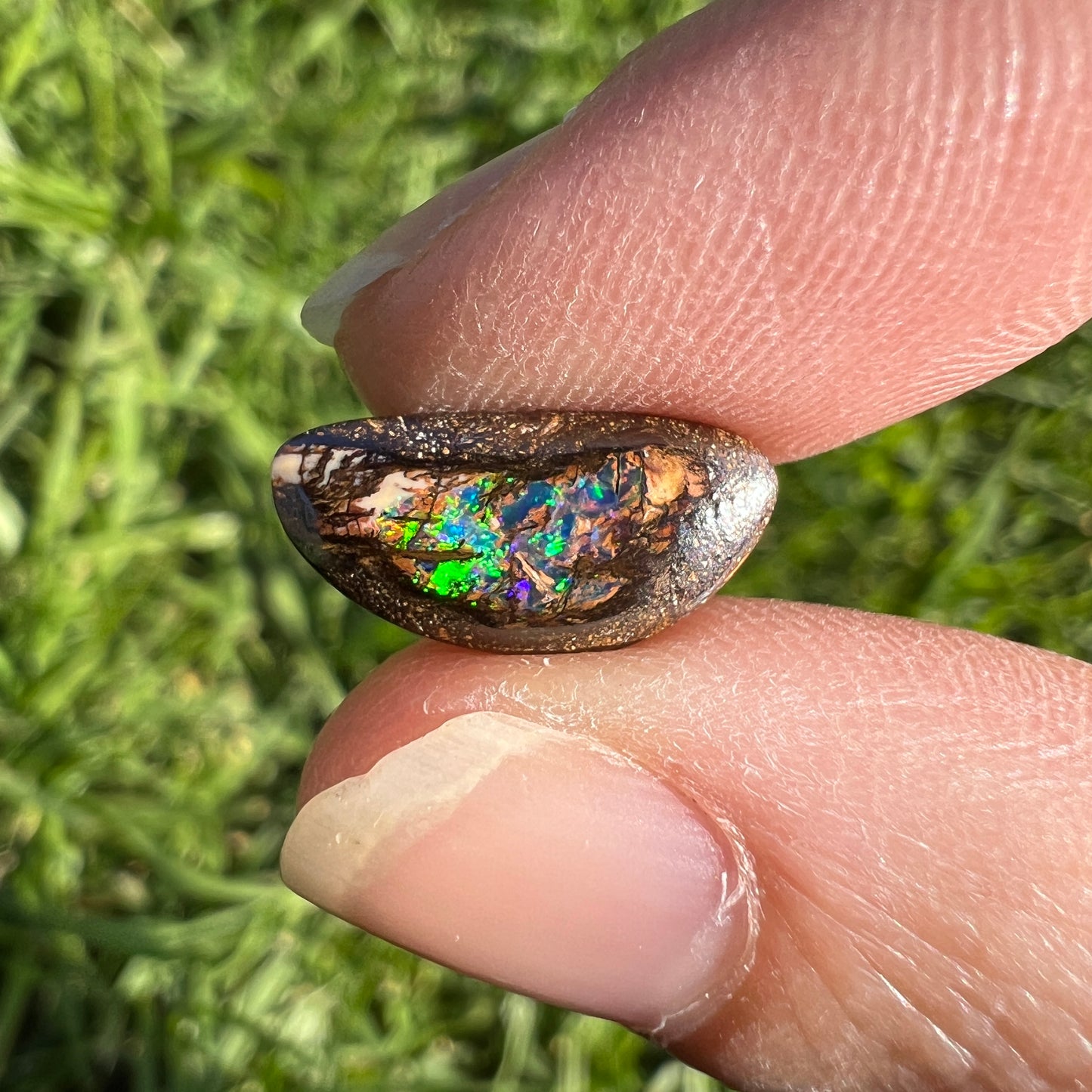 2.51 Ct small matrix boulder opal