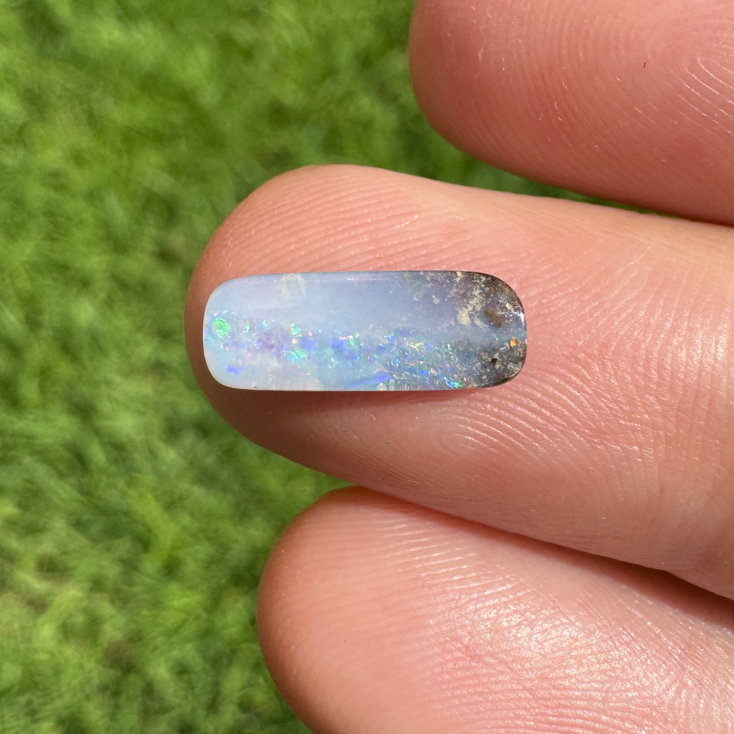 1.55 Ct small boulder opal
