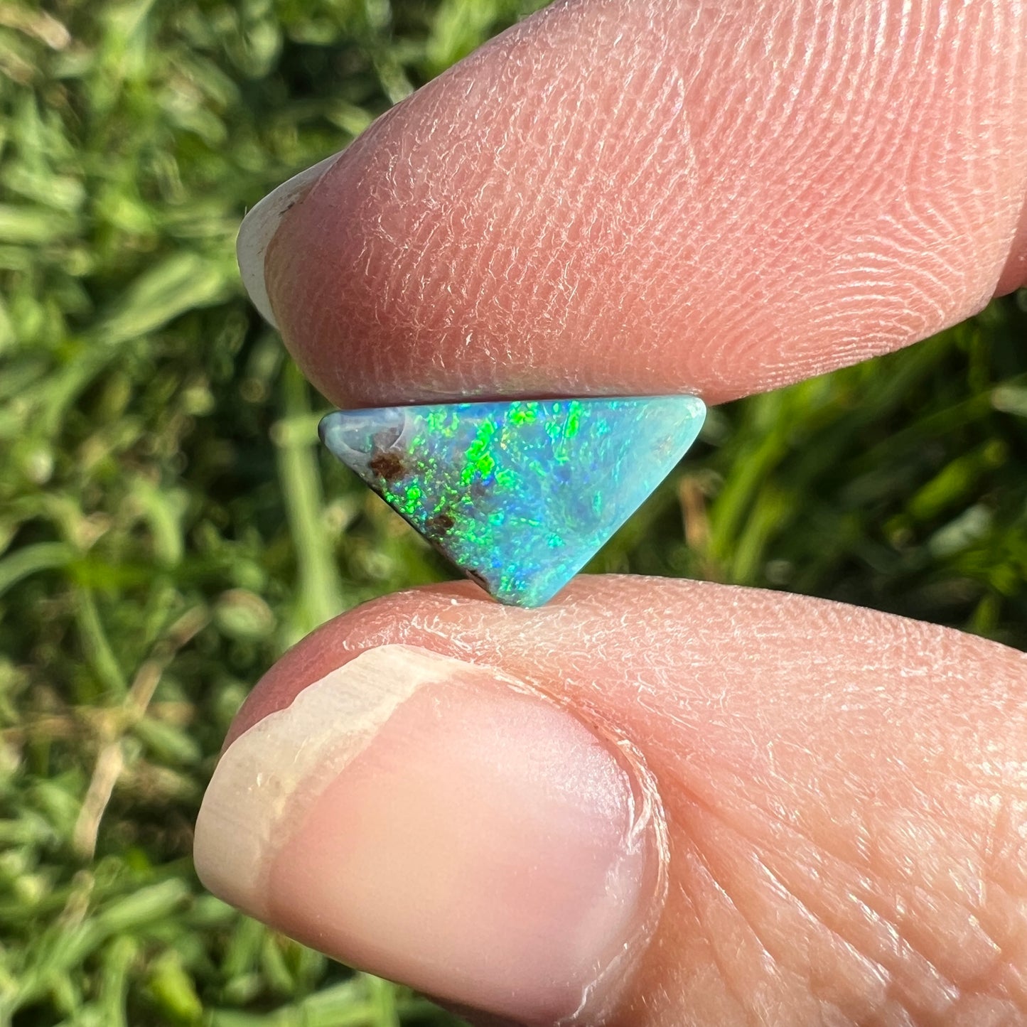 0.97 Ct small boulder opal