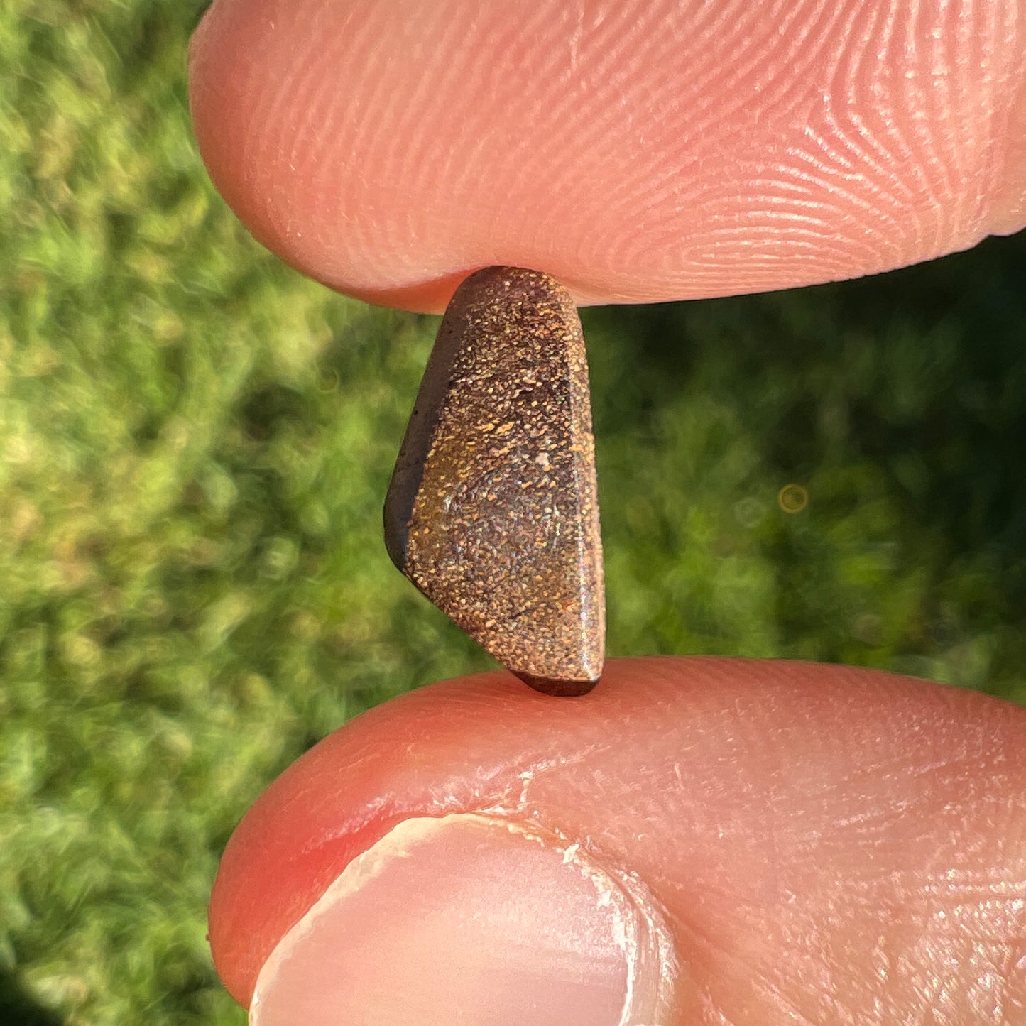 1.69 Ct small boulder opal