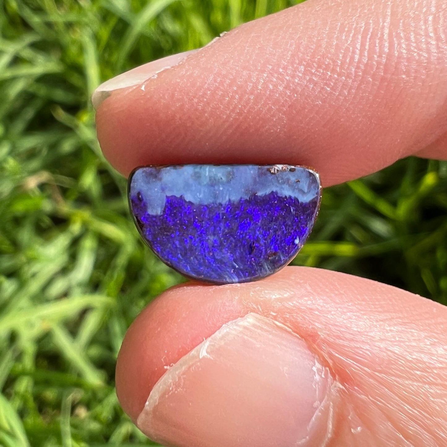 3.33 Ct small purple boulder opal