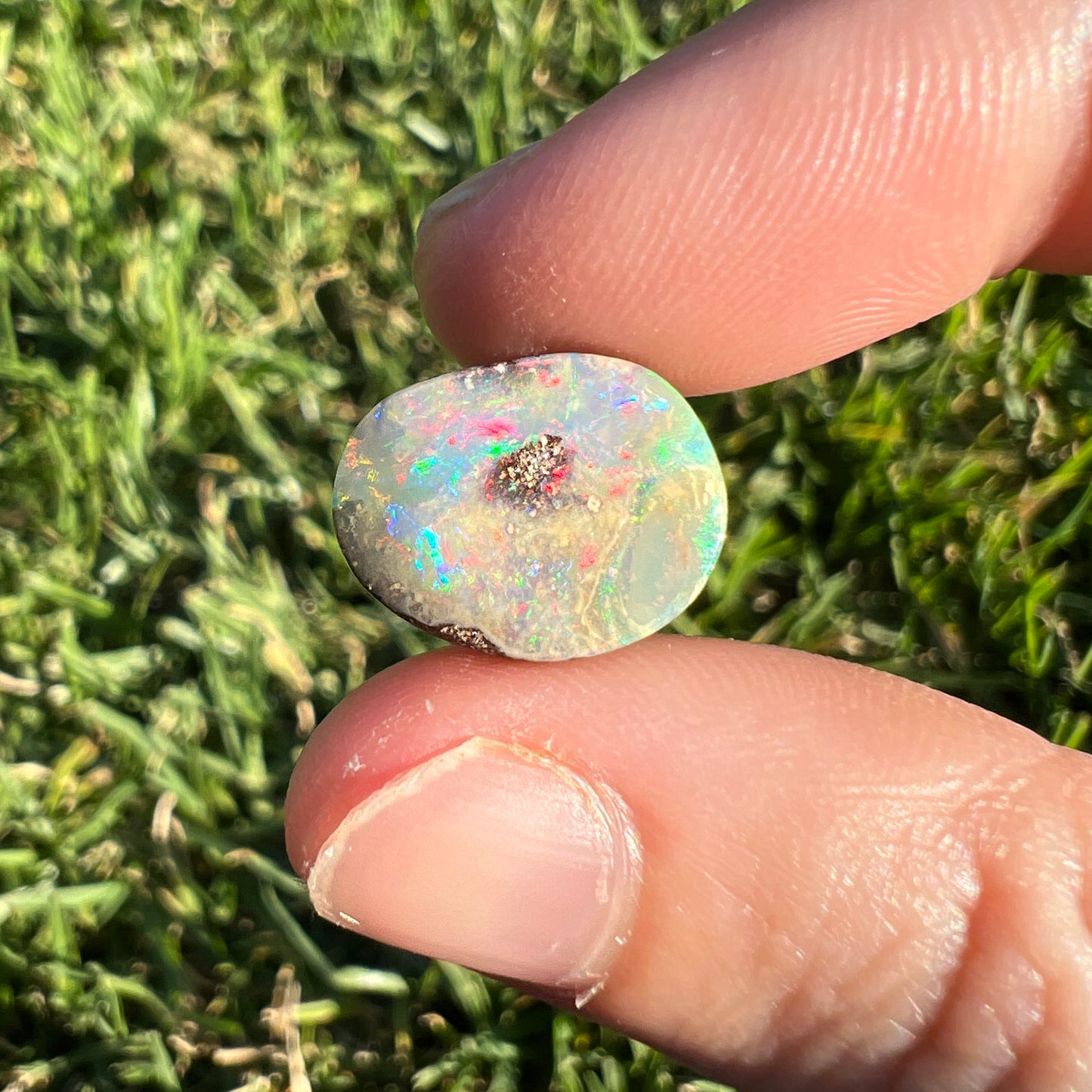 5.27 Ct small boulder opal