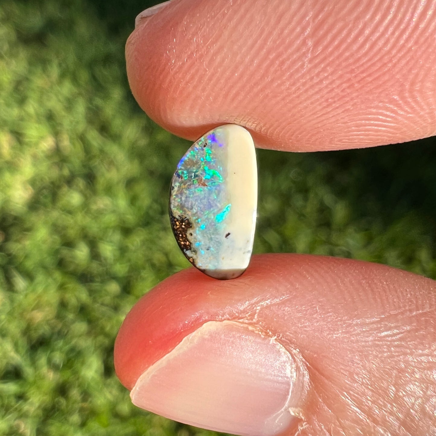 1.60 Ct small boulder opal