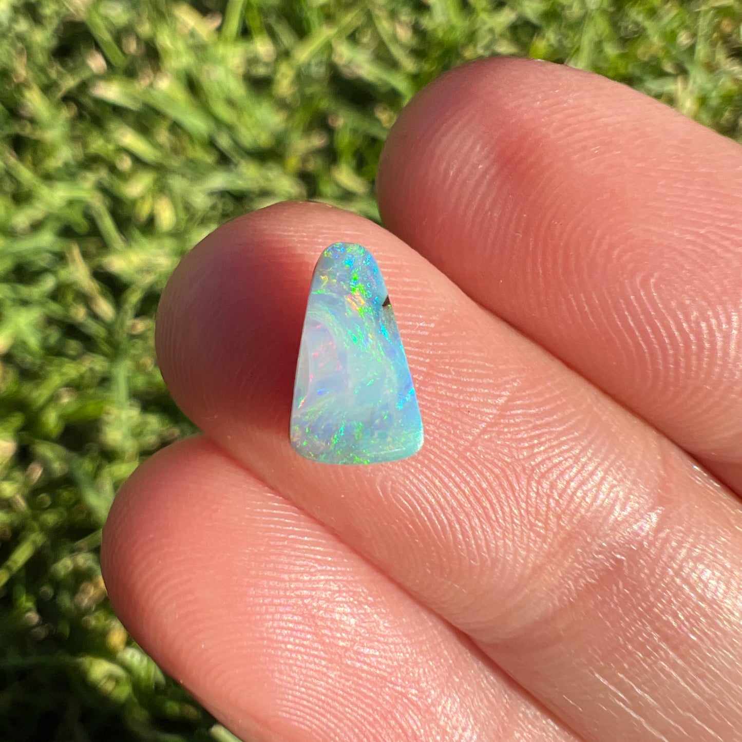 1.19 Ct small boulder opal