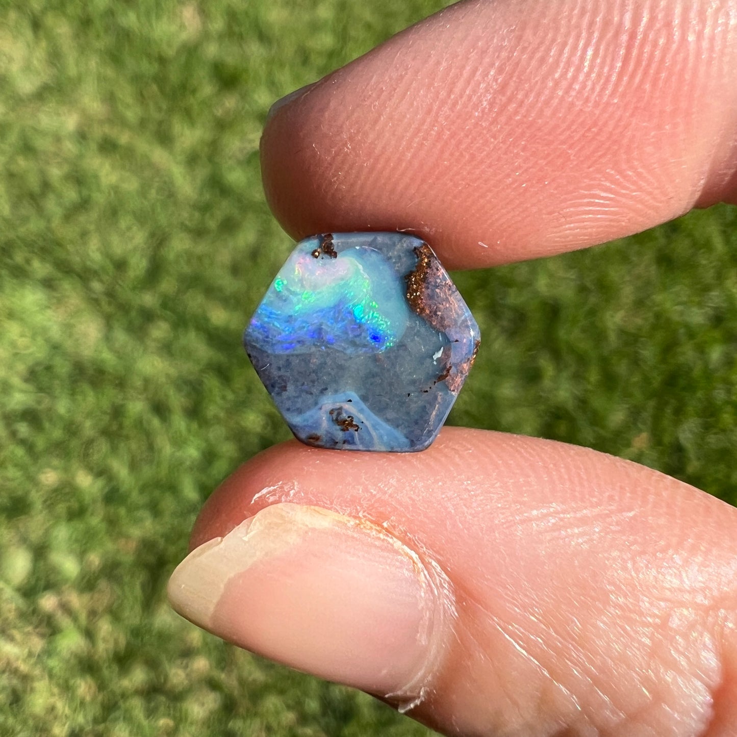 3.47 Ct hexagon boulder opal