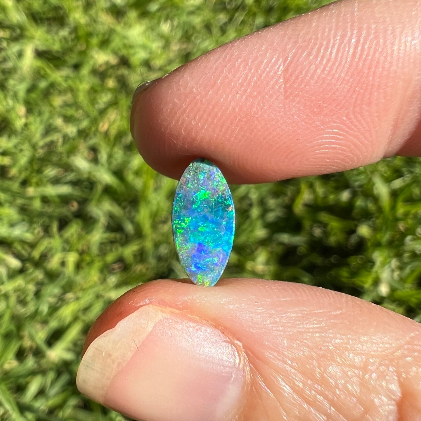 1.16 Ct bright green boulder opal