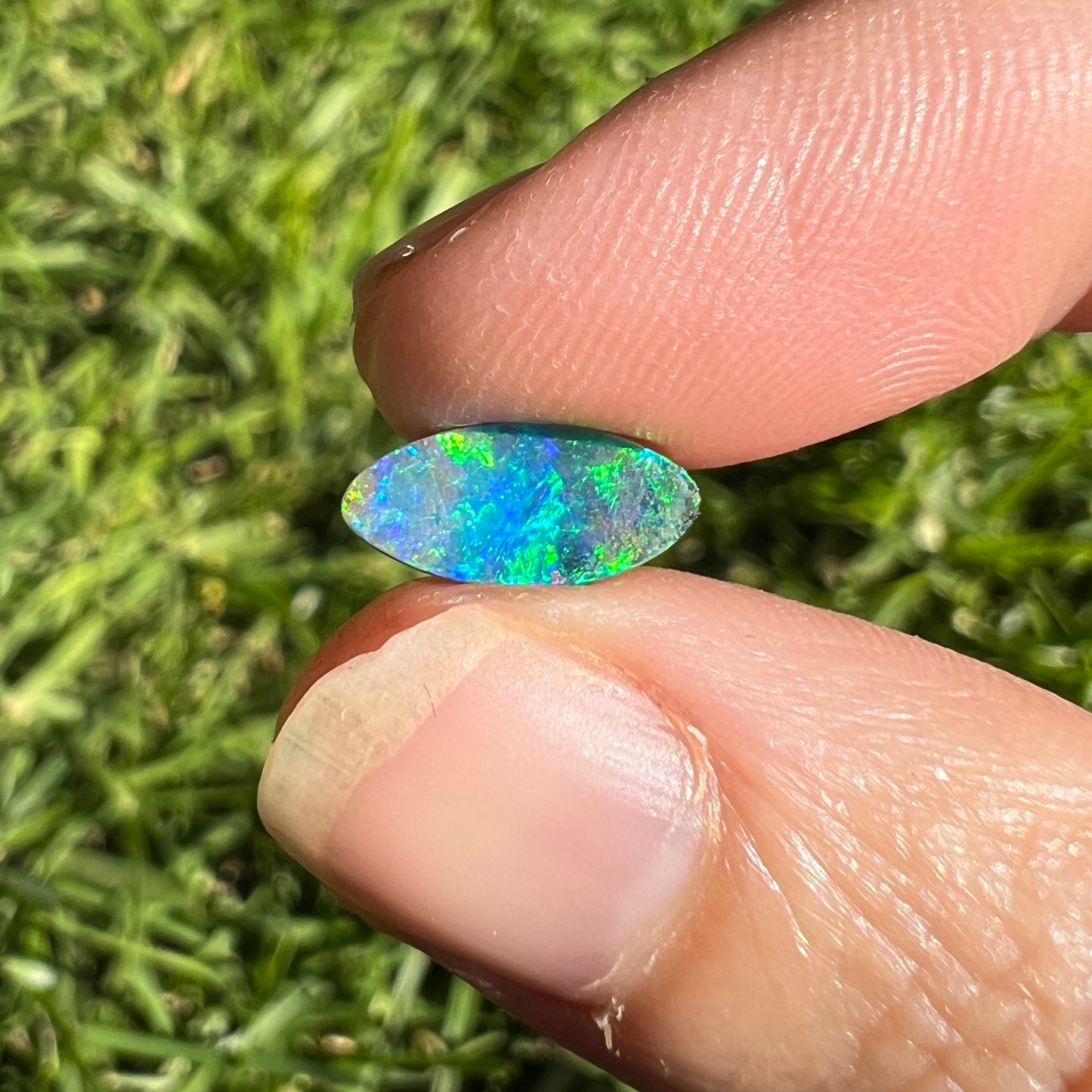 1.16 Ct bright green boulder opal