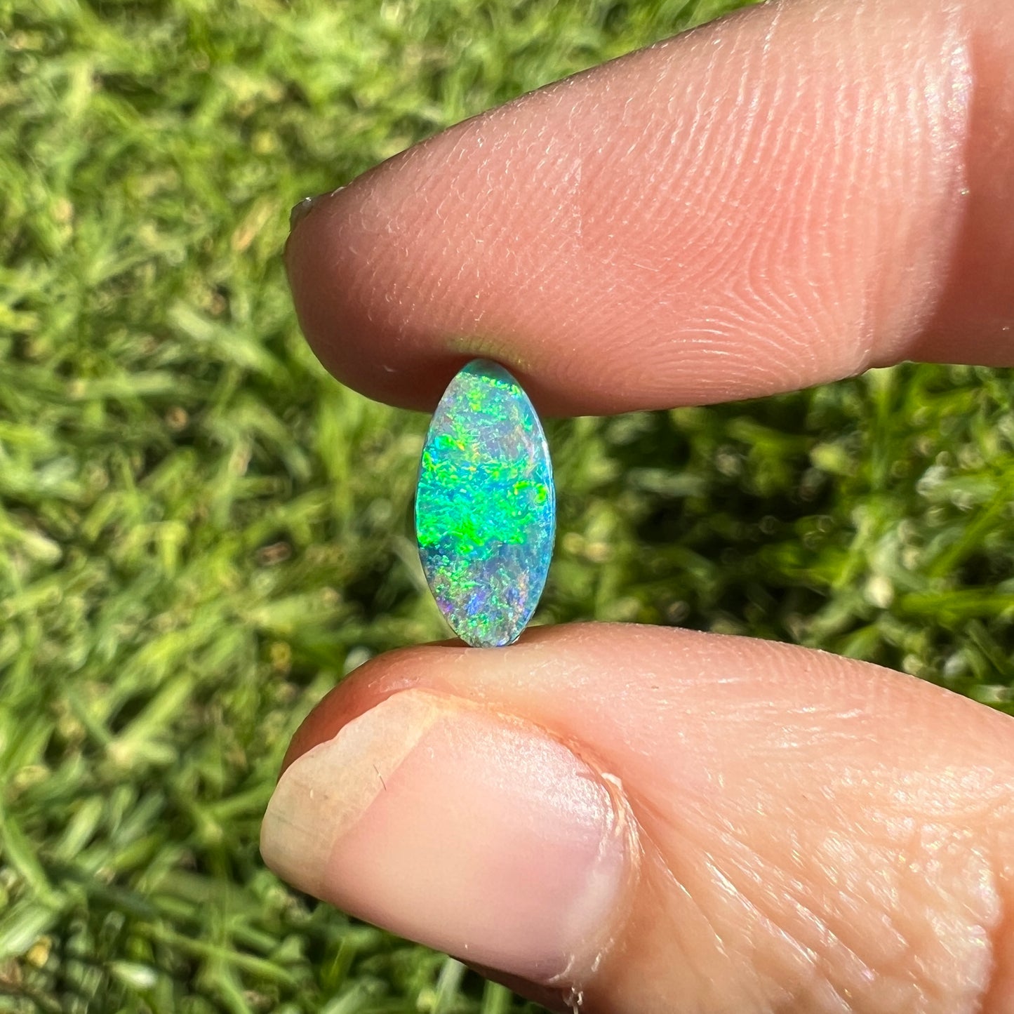 1.16 Ct bright green boulder opal