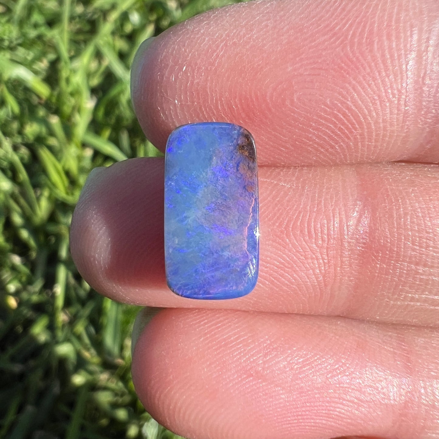 3.32 Ct small boulder opal