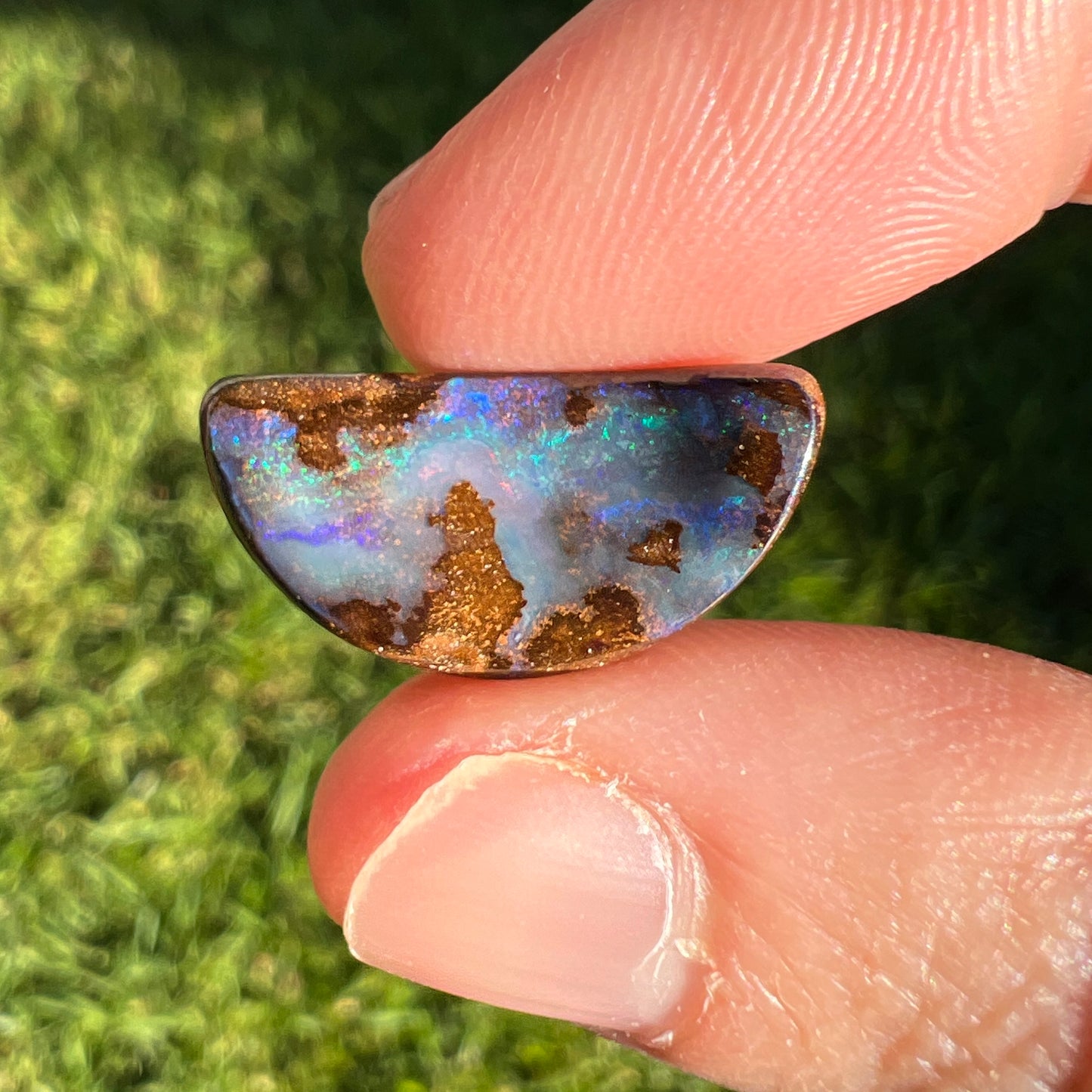 6.75 Ct small boulder opal