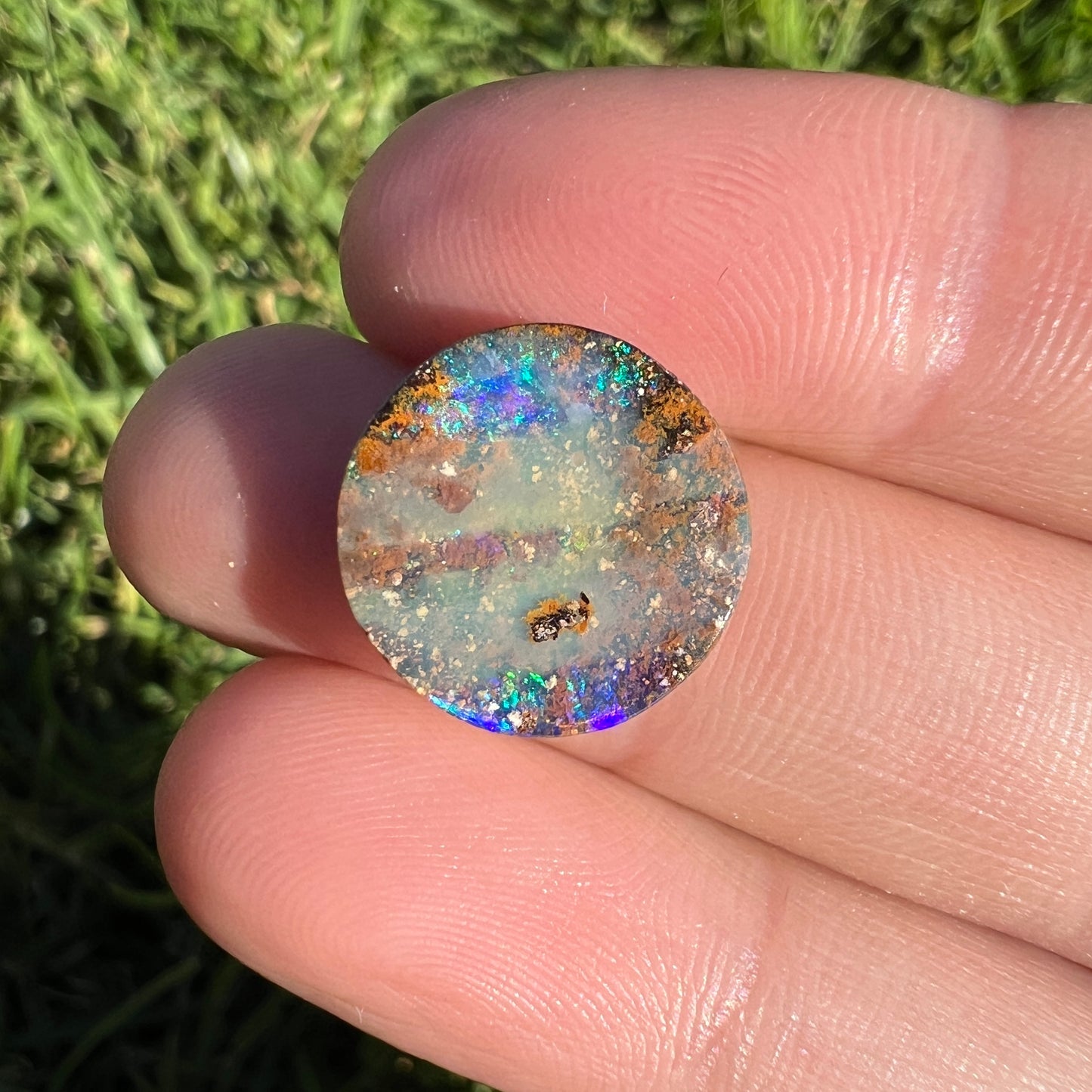 4.34 Ct small boulder opal