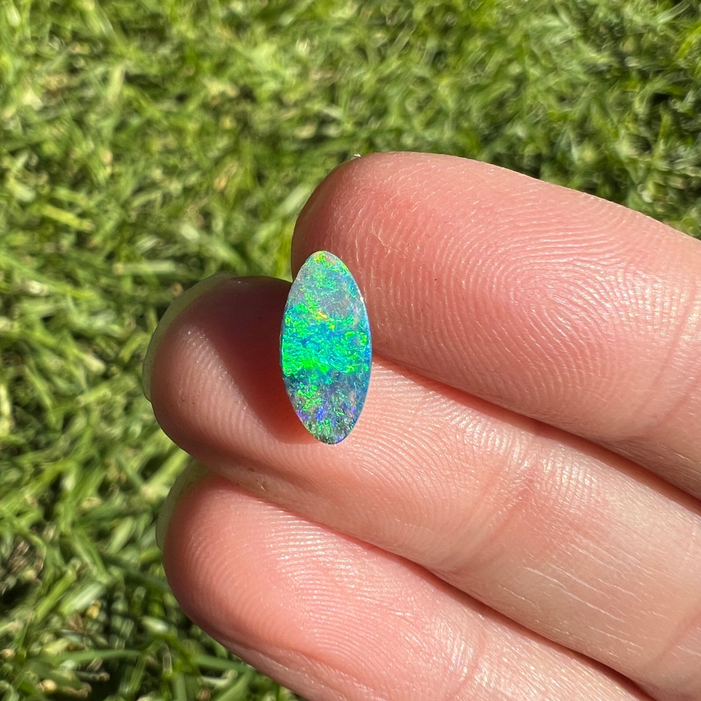 1.16 Ct bright green boulder opal