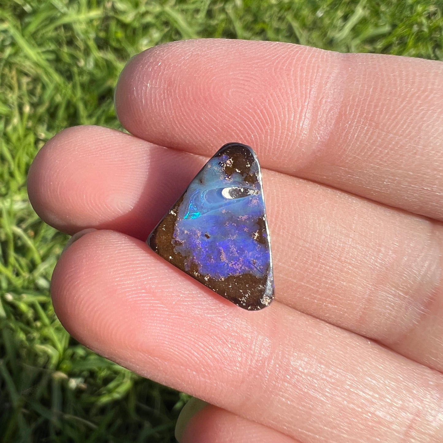 6.61 Ct small boulder opal