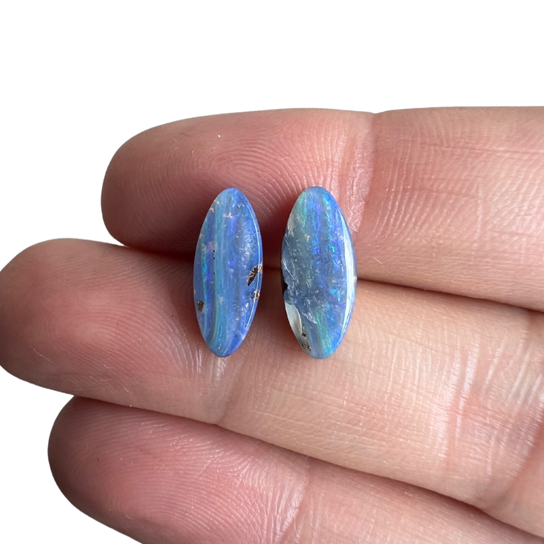 3.30 Ct small boulder opal pair