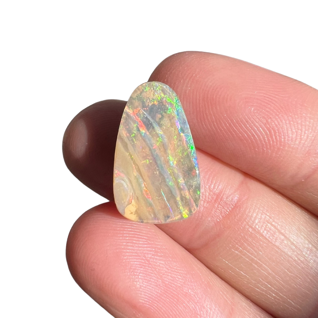 5.09 Ct colourful striped boulder opal