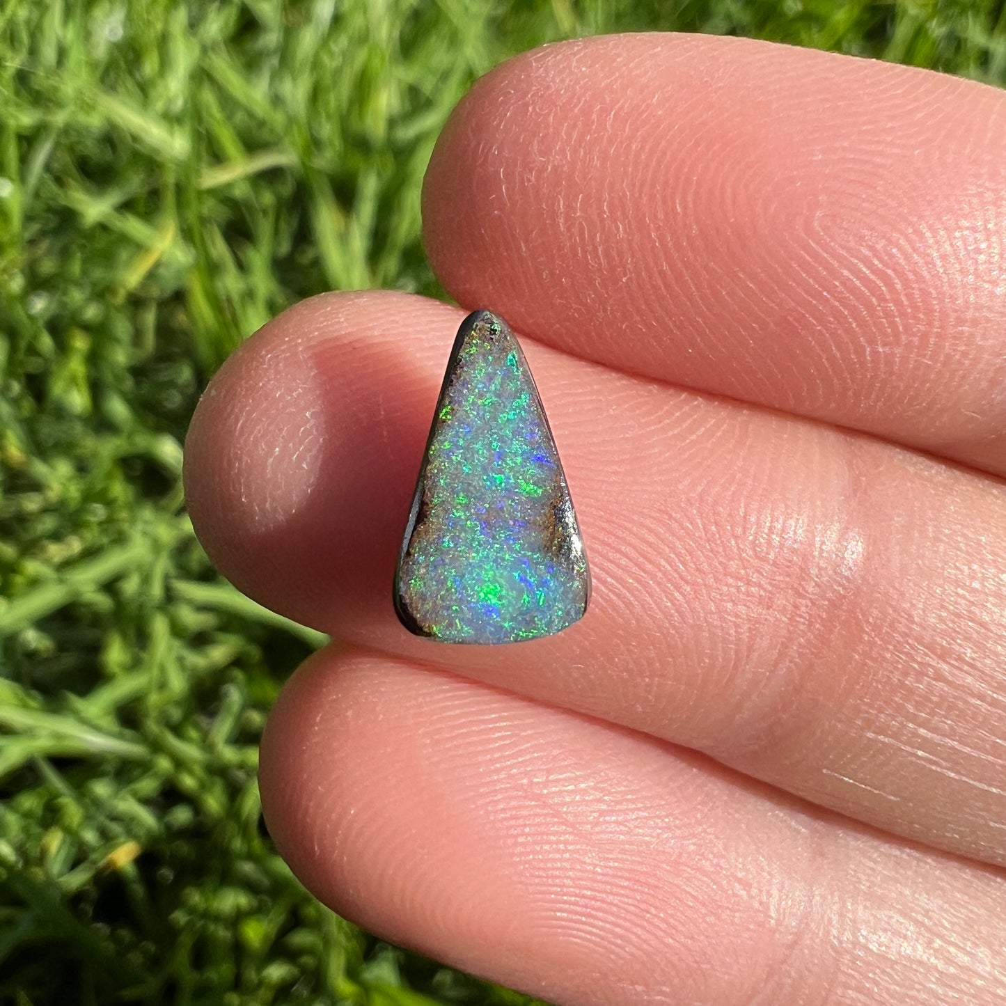 1.43 Ct small boulder opal