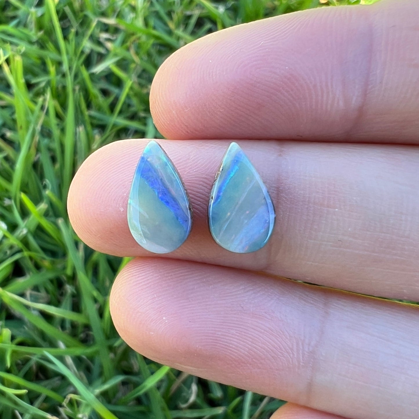 3.39 Ct boulder opal pair