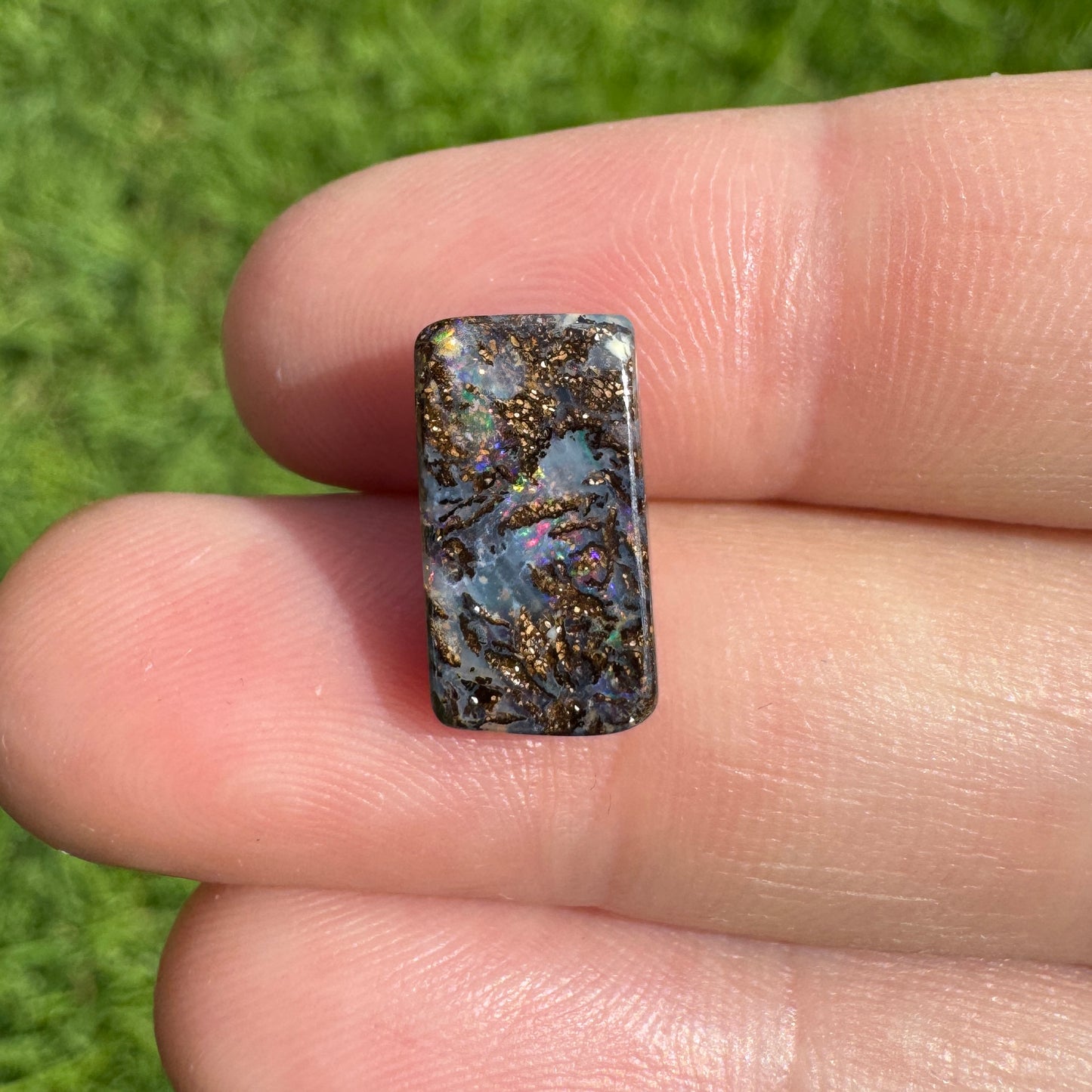 3.49 Ct small boulder opal