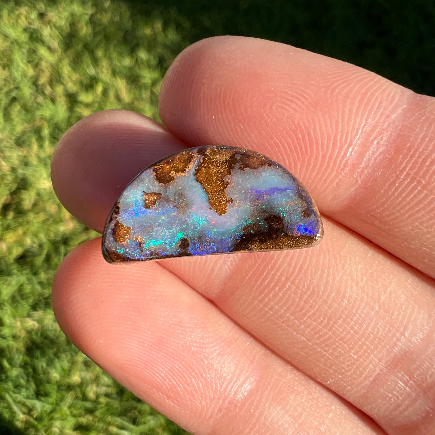 6.75 Ct small boulder opal