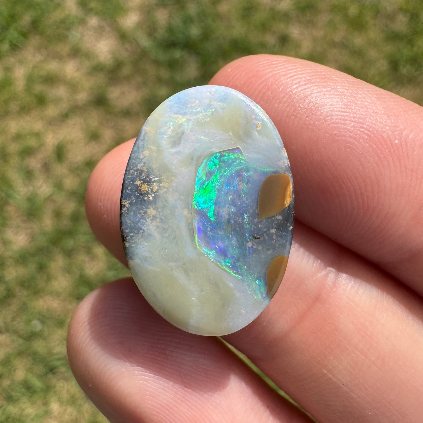 10.94 Ct oval boulder opal
