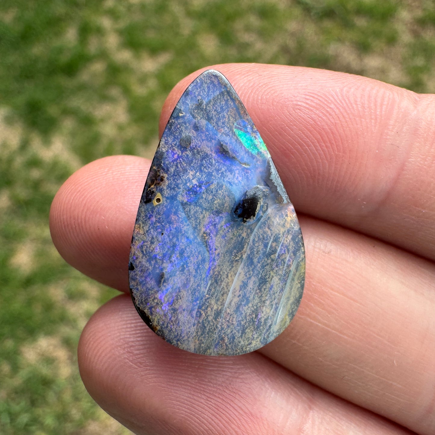 16.97 Ct large teardrop boulder opal